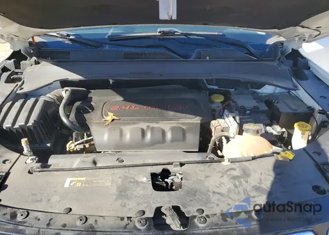 2018 Jeep Compass Latitude z USA, uszkodzony, nr VIN 3C4NJDBB0JT418927